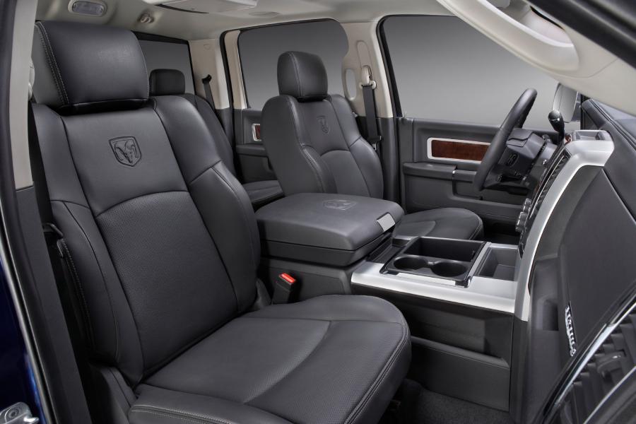  Dodge Ram 2500 Laramie Crew Cab 2010 года  (фото 7 из 24)